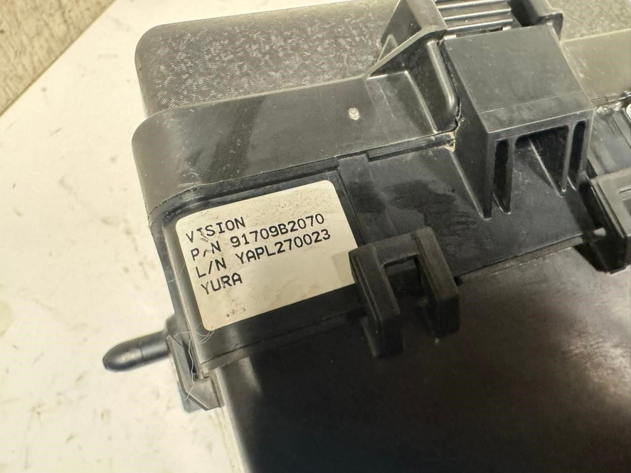 17-19 SOUL Fuse Relay Box - 91709B2070