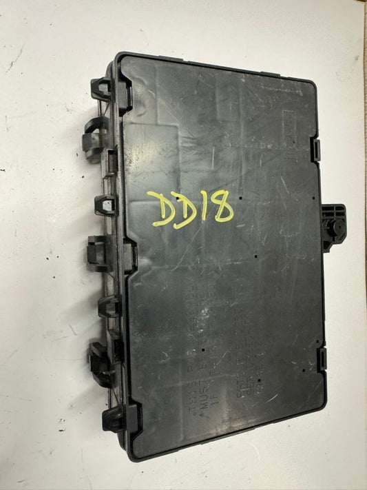 15-16 FUSION Fuse Relay Box - FG9T14A067BB