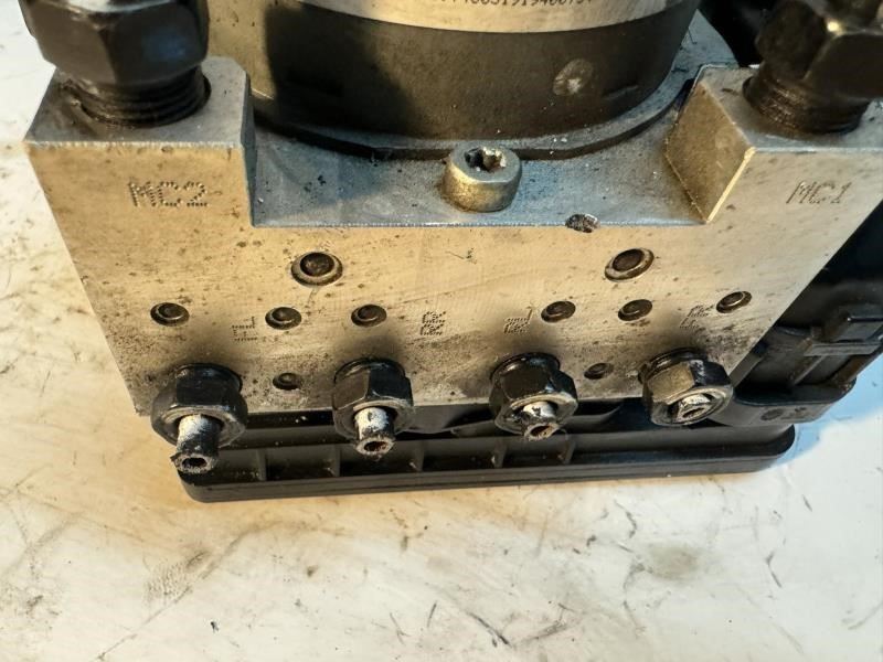 19-20 FORTE ANTI LOCK BRAKE SYSTEM ABS PUMP MODULE - 58900-M7250