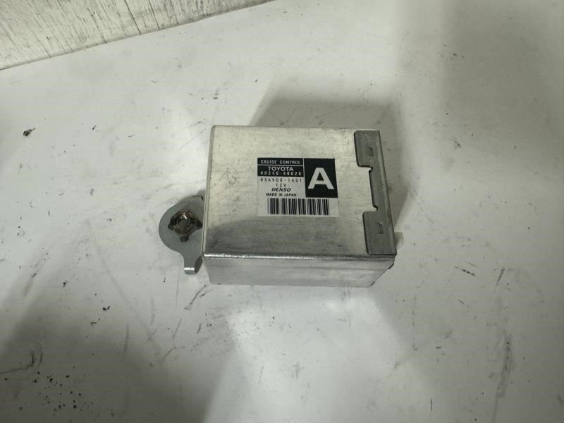 00-03 LEXUS RX300 Left Hand Cruise Control Module - 88240-48020