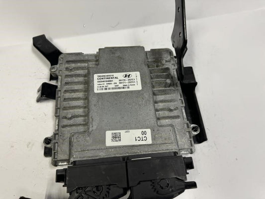 20 SANTA FE ENGINE CONTROL MODULE COMPUTER ECU ECM- 39170-2GTC1