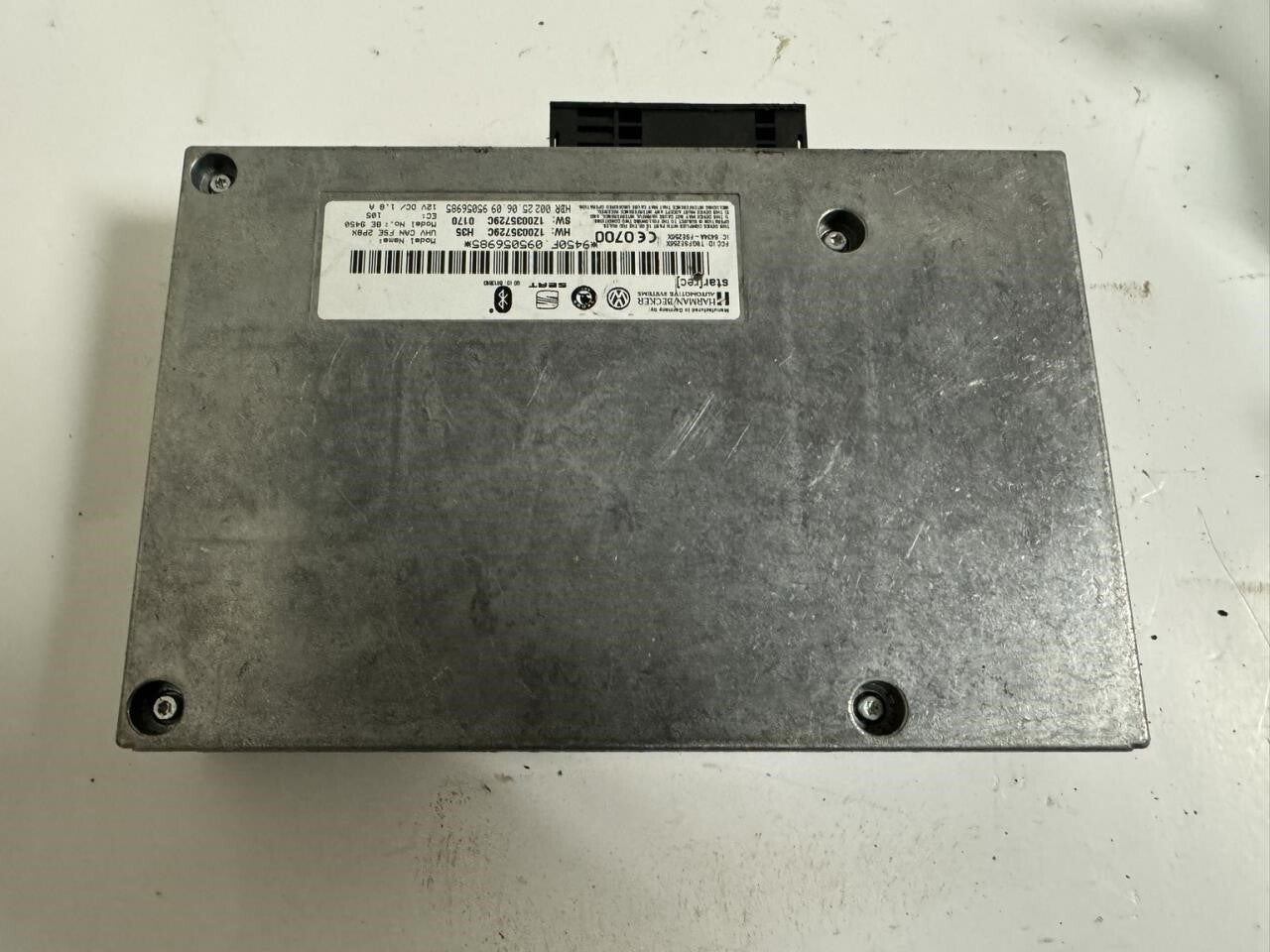 10-17 JETTA Radio Bluetooth Control Module  - 1Z0035729C