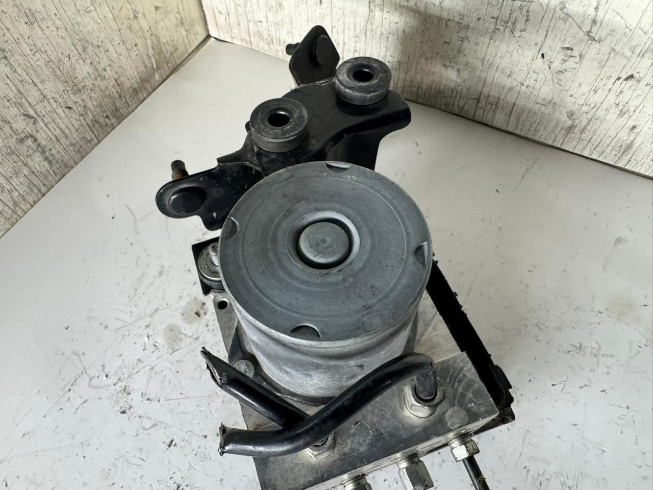 11-13 INFINITI G37 ABS Pump Anti Lock Brake Module - 47660 1NM0C