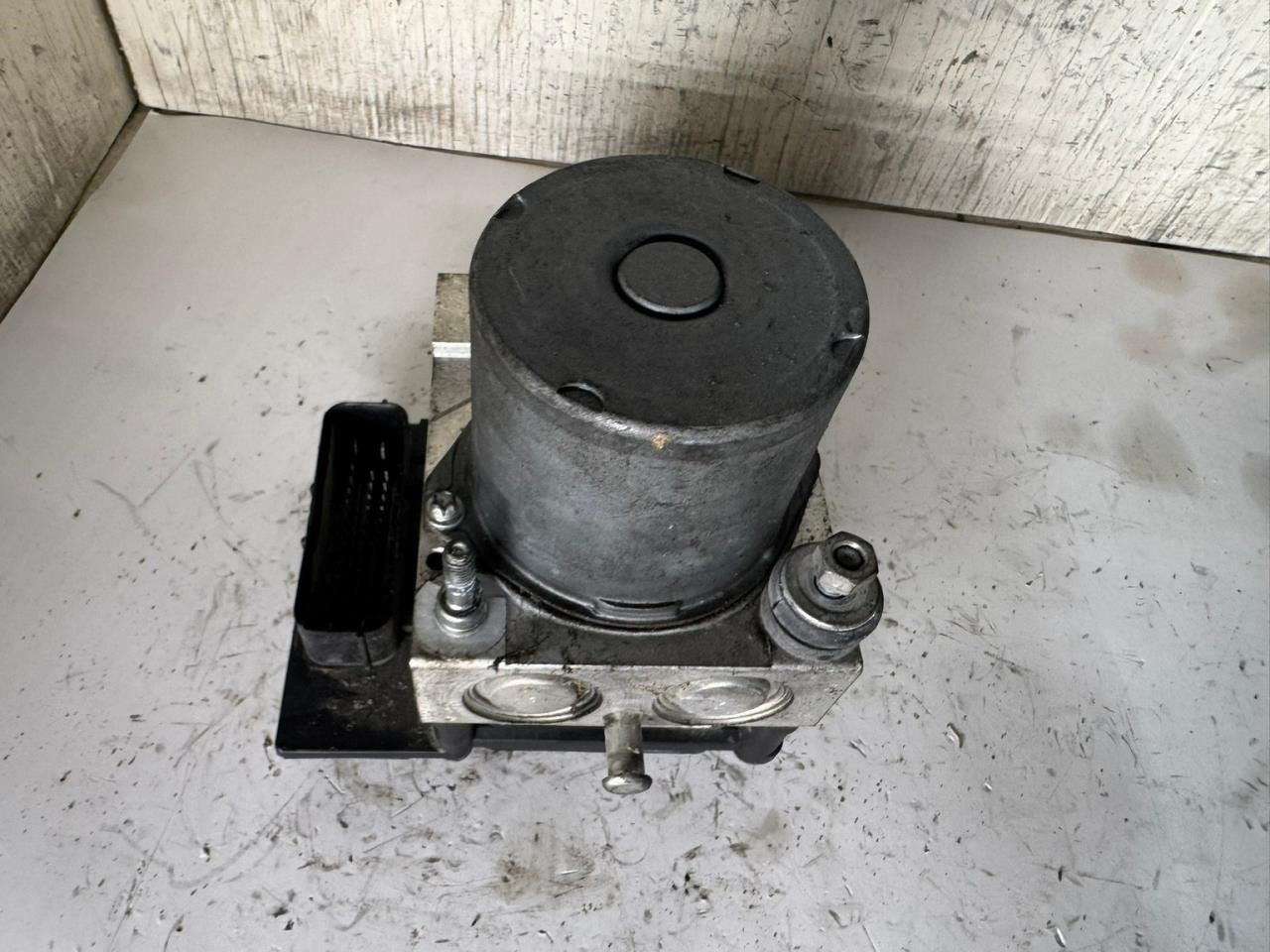 2008 OUTLOOK ABS Pump Anti Lock Brake Module - 25812784