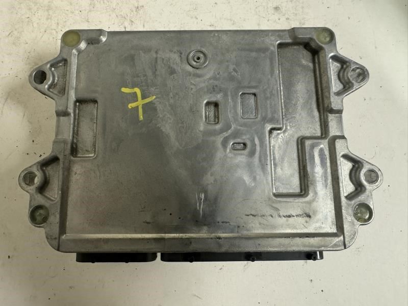 13 MAZDA 3 Engine Control Module Computer ECU ECM PCM - PEDS 18 881B