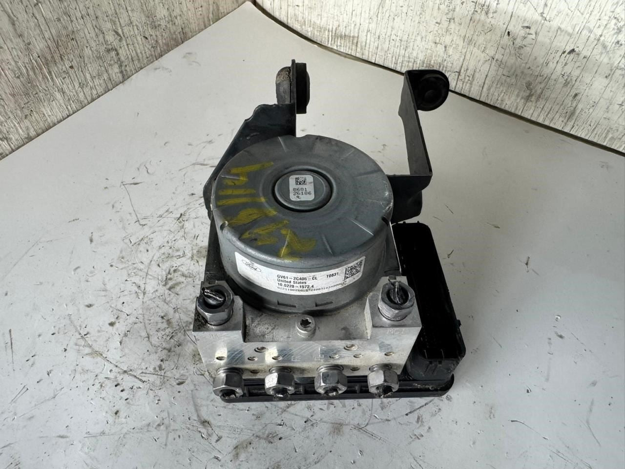 17-19 ESCAPE ABS Pump Anti Lock Brake Module - GV61-2C219-DL