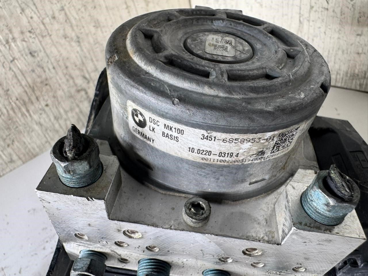 2016 BMW 320I ABS Pump Anti Lock Brake Module - 6 861 376