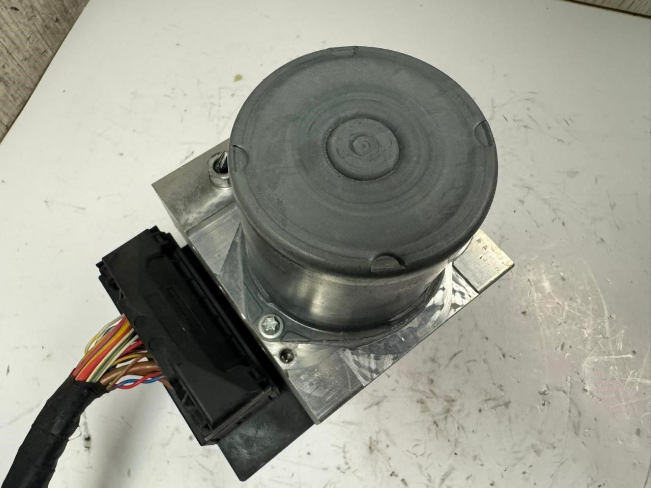 2012 BMW 328i ABS Pump Anti Lock Brake Module - 3451 6784868-02