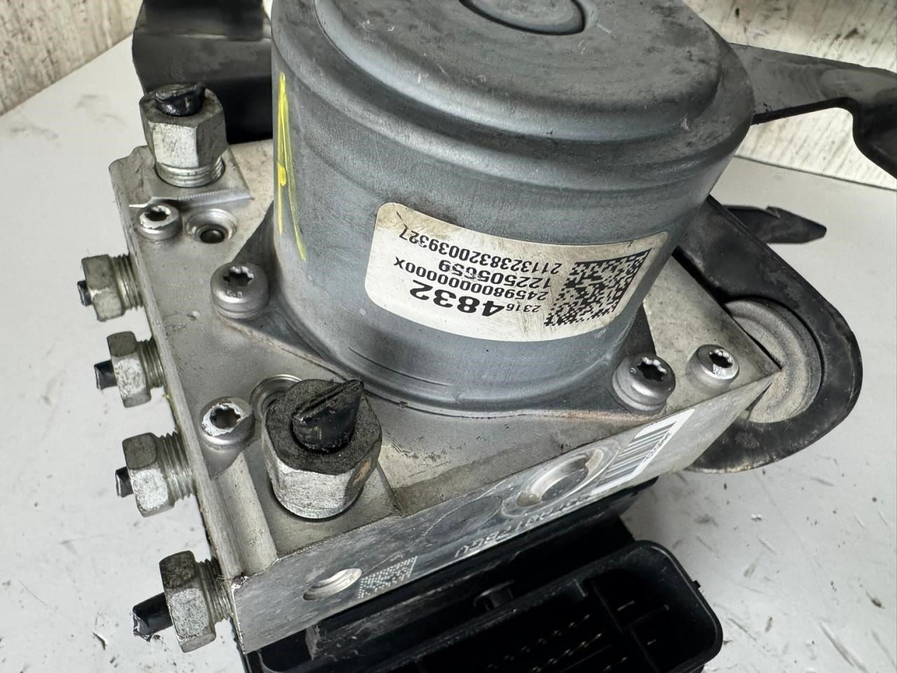 14-15 LACROSSE ABS Pump Anti Lock Brake Module - 23164832