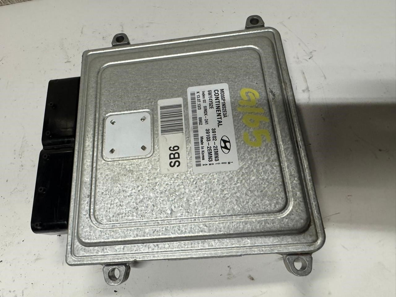 11-13 ELANTRA Engine Control Module Computer ECU - 39102-2EMN3; 39103-2EMN3