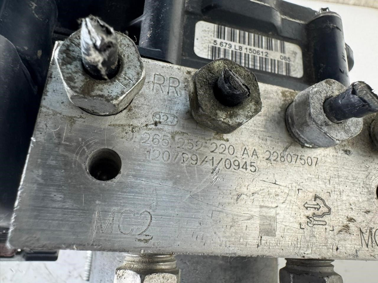 12-15 CAMARO ABS Pump Anti Lock Brake Module - 22807507