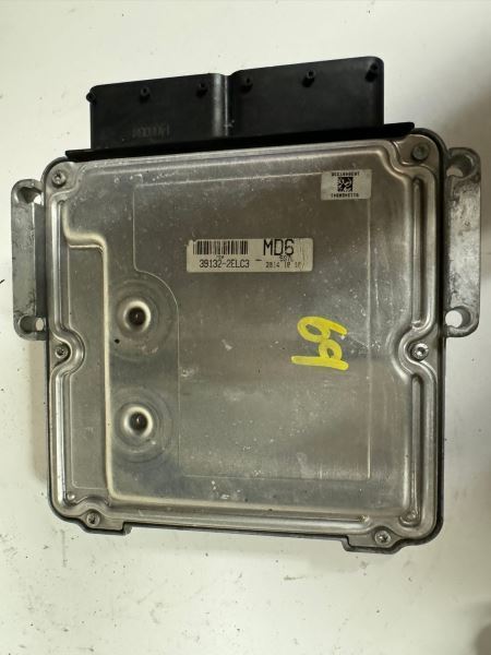 14-15 TUCSON Engine Control Module Computer ECU ECM PCM - 39133-2ELC3