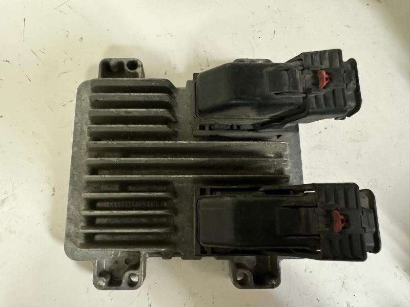 2011 YUKON Engine Control Module Computer ECU ECM PCM - 12639900; 12633238