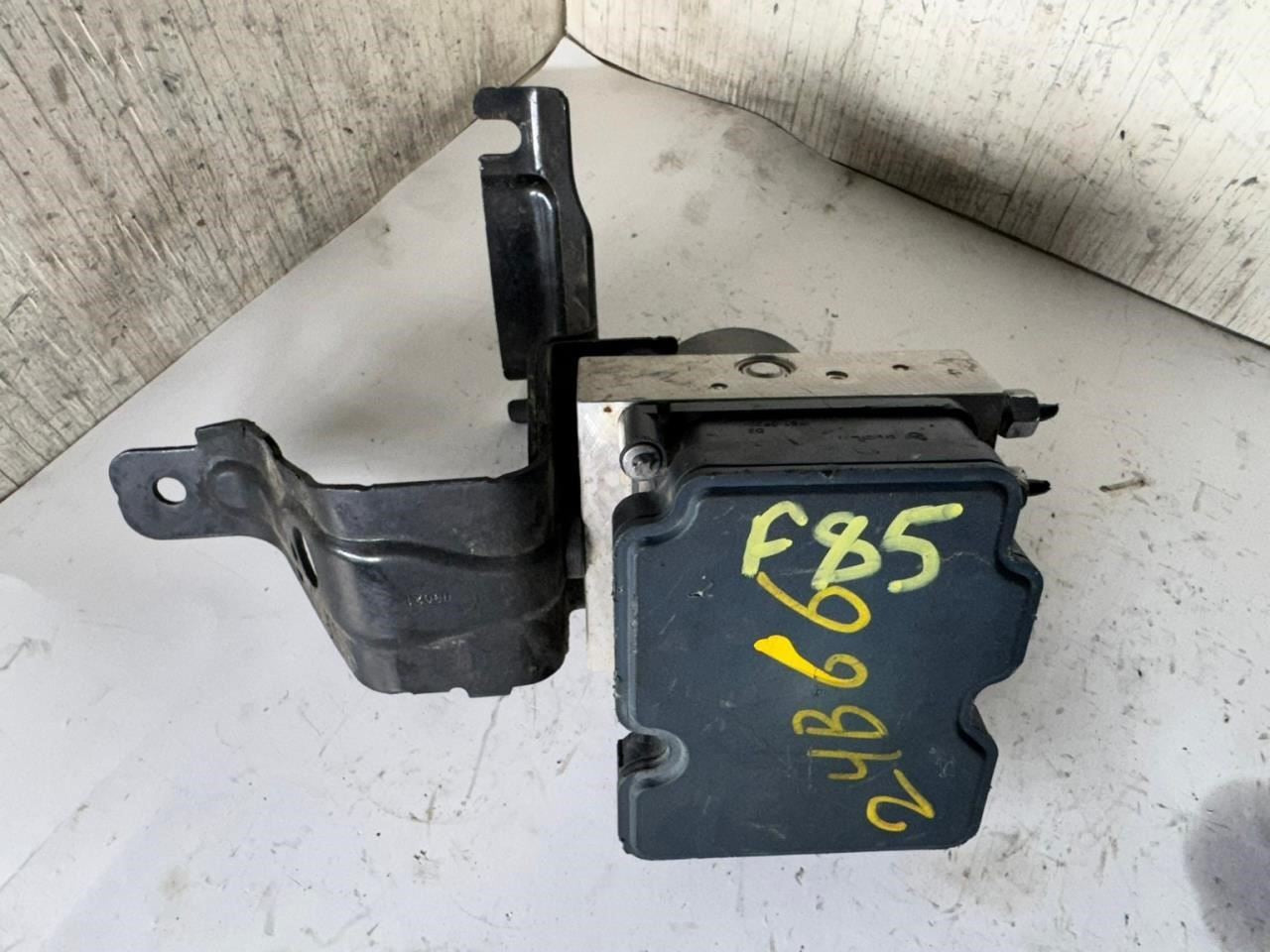 2014 CHEROKEE ABS Pump Anti Lock Brake Module - P04779899AG