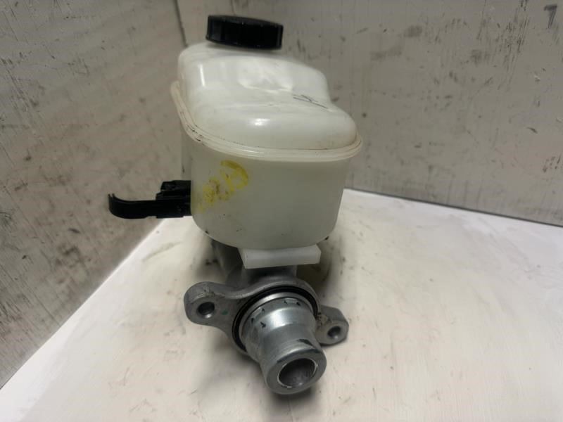 15-17 FORD F150 PICKUP BRAKE MASTER CYLINDER