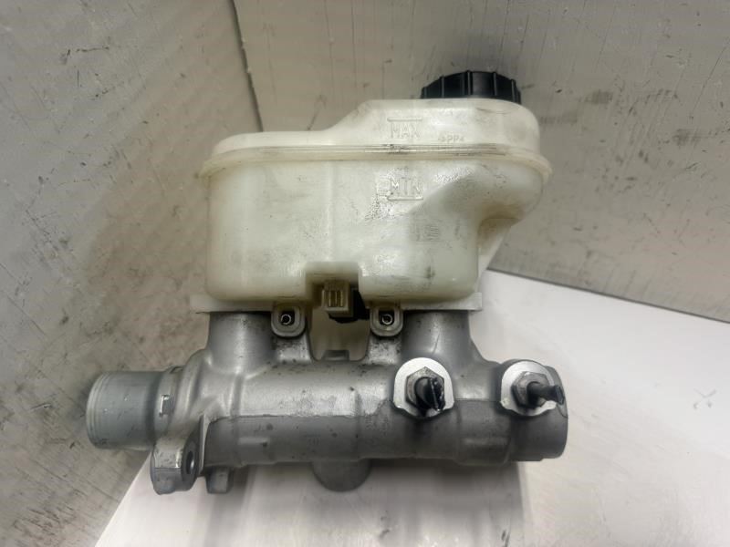 15-17 FORD F150 PICKUP BRAKE MASTER CYLINDER