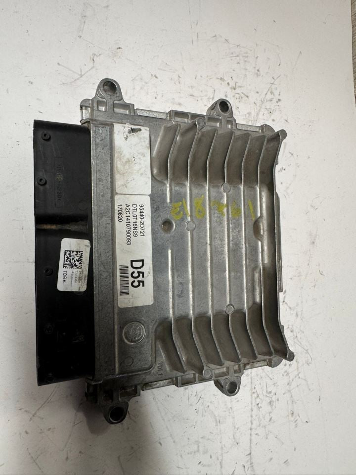 16-18 TUCSON Engine Control Module Computer ECU - 95440-2D721; 95441-2D721