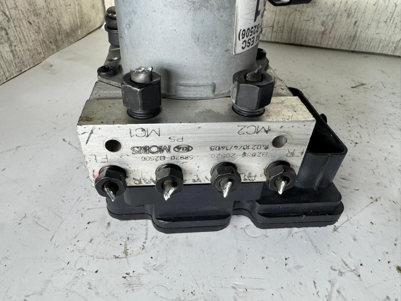 14-15 SOUL ABS Pump Anti Lock Brake Module - 58900-B2506
