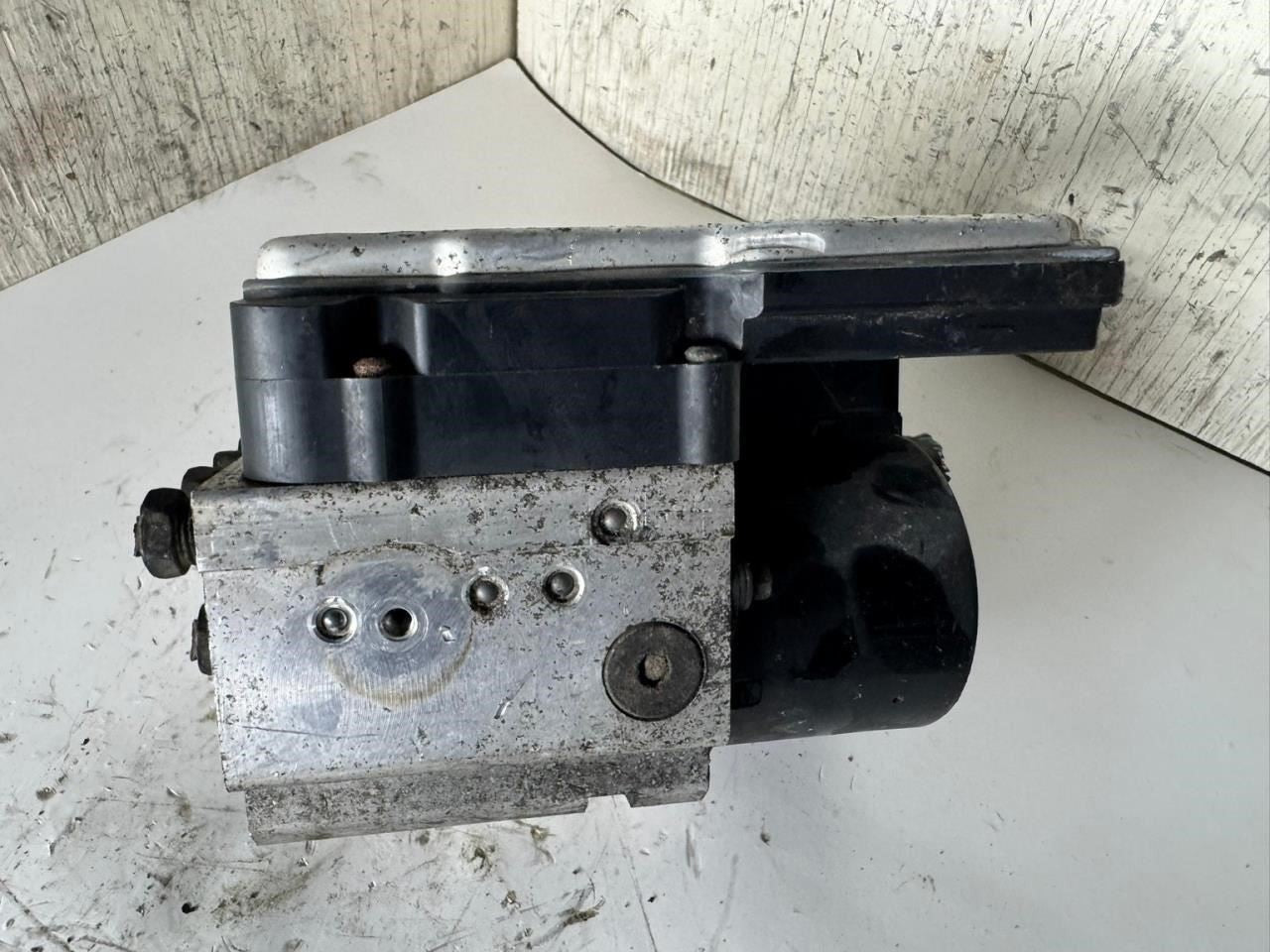 2005 TAHOE ABS Pump Anti Lock Brake Module - 13642510K