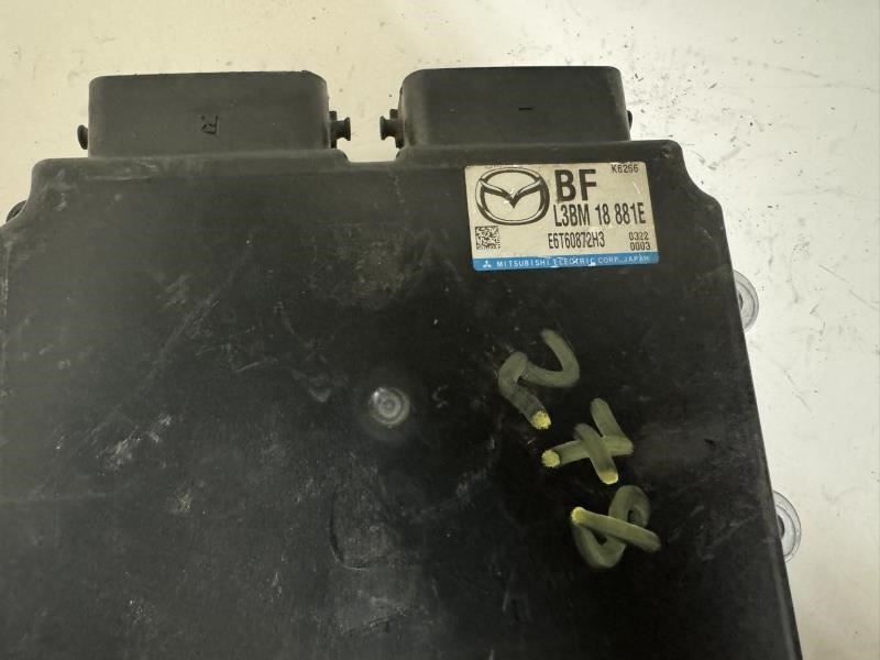 10 MAZDA 3 Engine Control Module Computer ECU ECM PCM - L3BM 18 881E