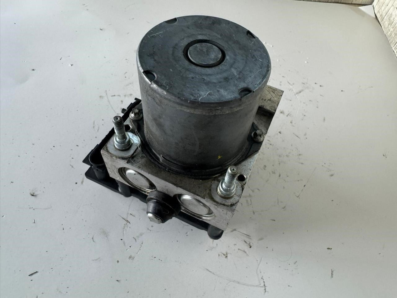 2012 SENTRA ABS Pump Anti Lock Brake Module - 47660 9AF0A