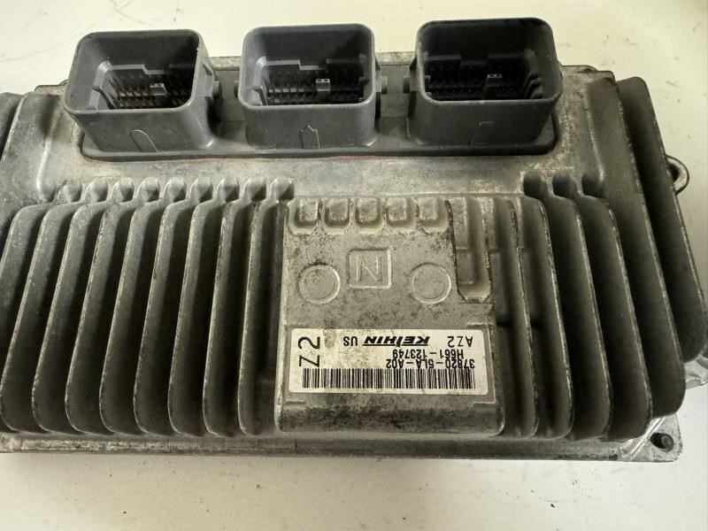 16 CR-V Engine Control Module Computer ECU ECM PCM - 37820-5LA-A02