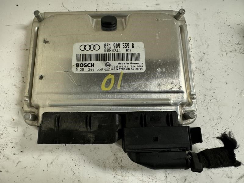 05 AUDI A4 Engine Control Module Computer ECU ECM PCM - 8E1 909 559 B