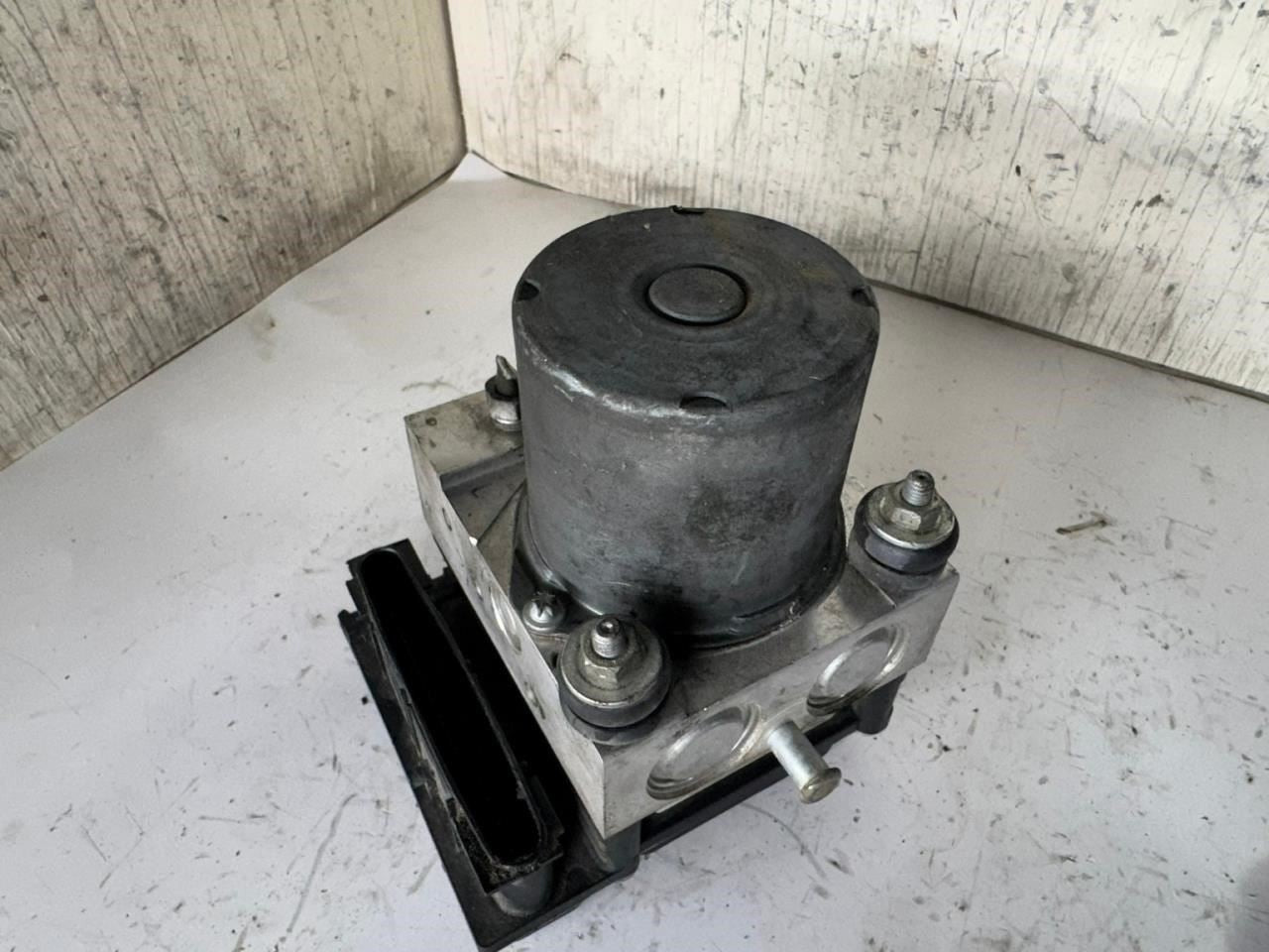 10-11 CAMRY ABS Pump Anti Lock Brake Module - 44540-06050-A