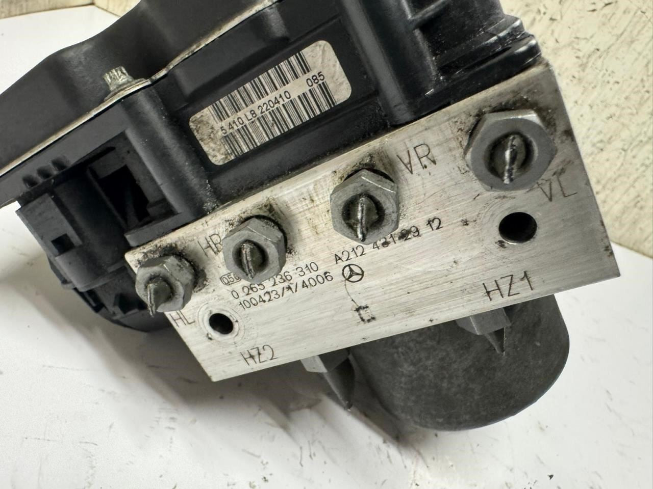 2010 E350 ABS Pump Anti Lock Brake Module - A 212 431 29 12