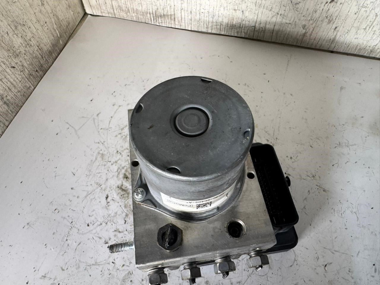 17-18 FORD F250 ABS Pump Anti Lock Brake Module - HC3C-2C405-A