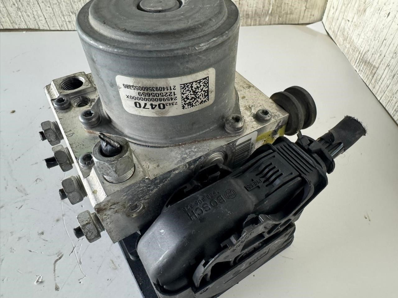 14-15 LACROSSE ABS Pump Anti Lock Brake Module - 23430008