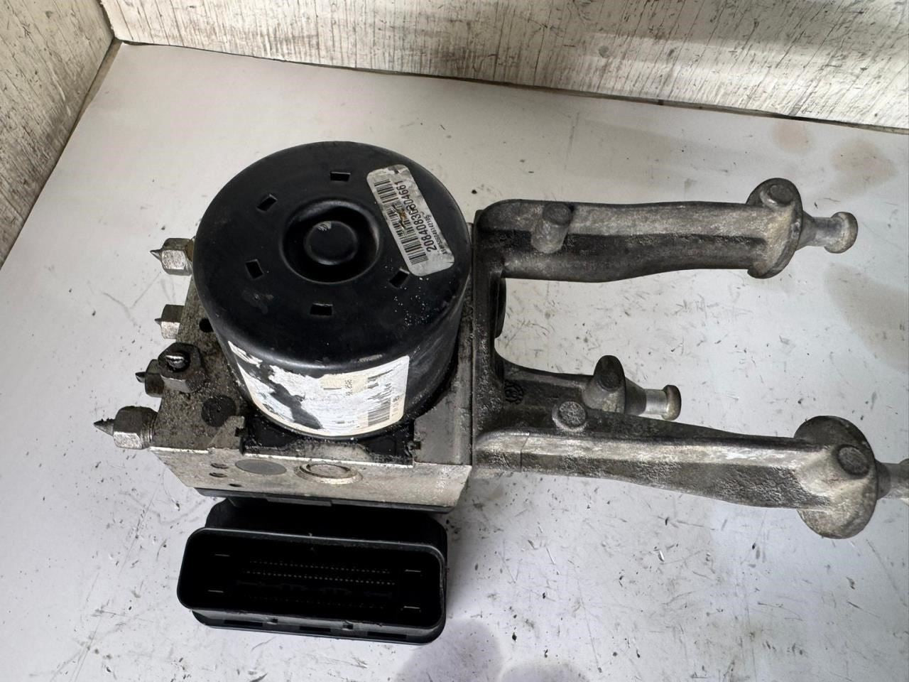 2006 CHARGER ABS Pump Anti Lock Brake Module - 25.0926-4393.3