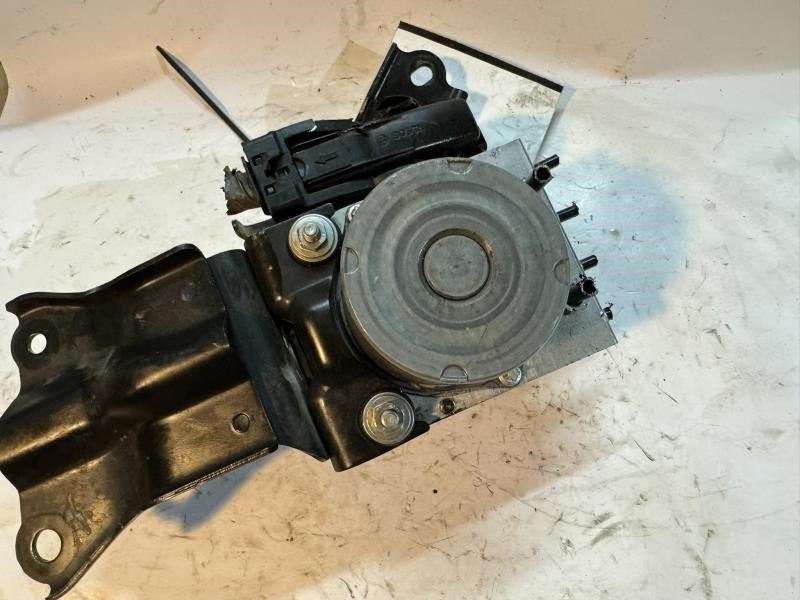 18 TOYOTA C-HR ANTI LOCK BRAKE ABS CONTROL MODULE- 44540-F4030