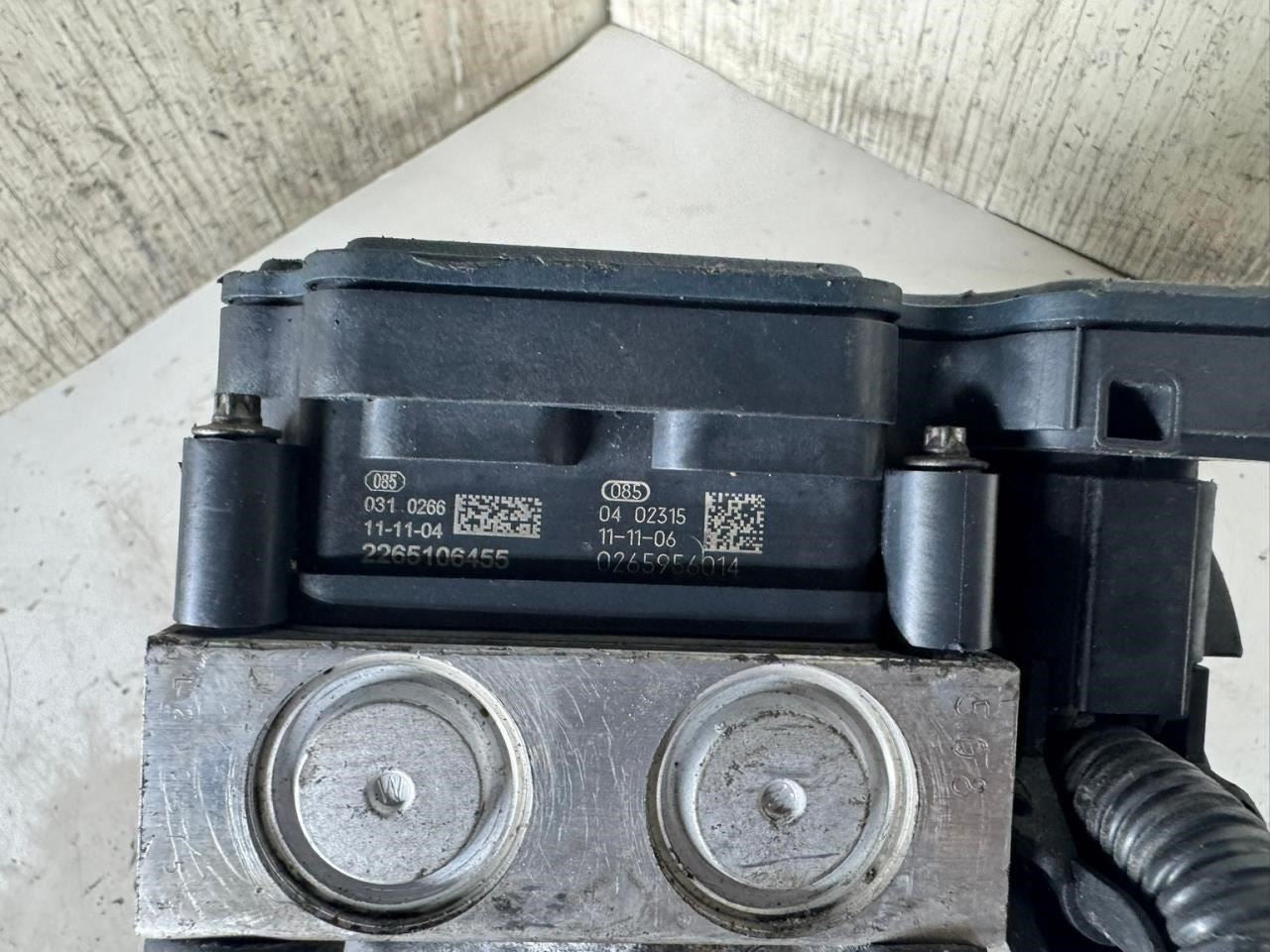 2012 CAMRY ABS Pump Anti Lock Brake Module - 44540-06140
