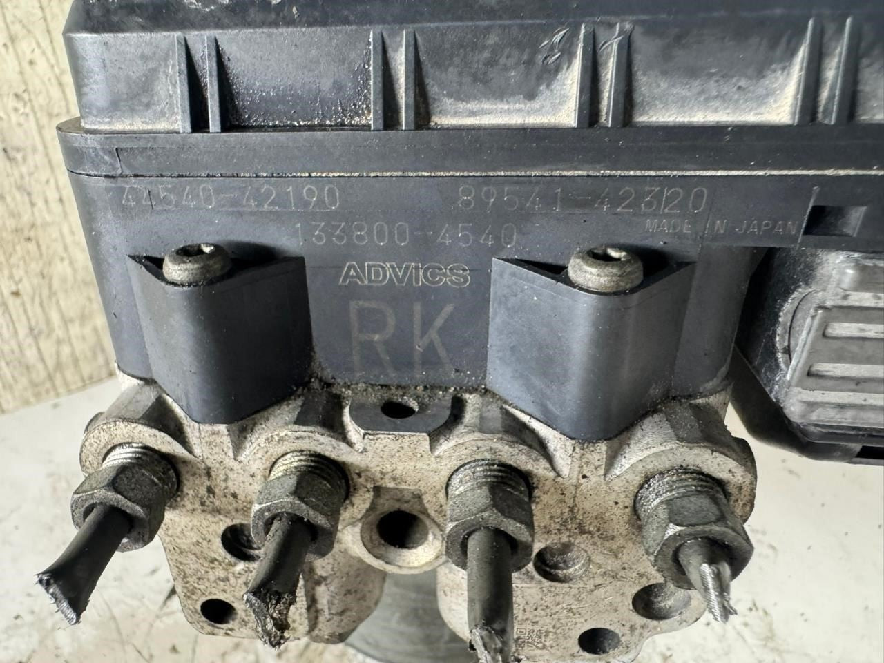 09-11 RAV4 ABS Pump Anti Lock Brake Module - 44540-42190; 89541-42320