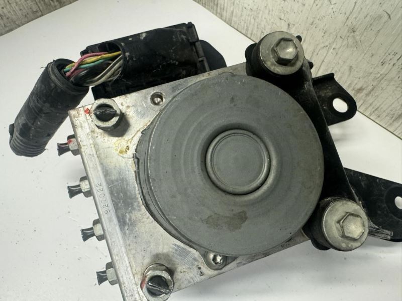 13-14 SCION XD ABS PUMP ANTI LOCK BRAKE MODULE - 116040-30740; 44540-52292