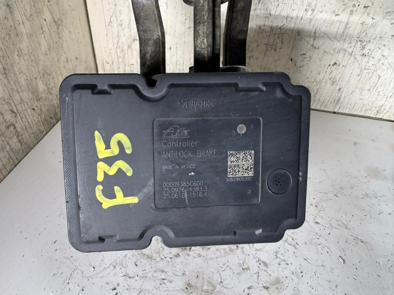 2006 CHARGER ABS Pump Anti Lock Brake Module - 25.0926-4393.3