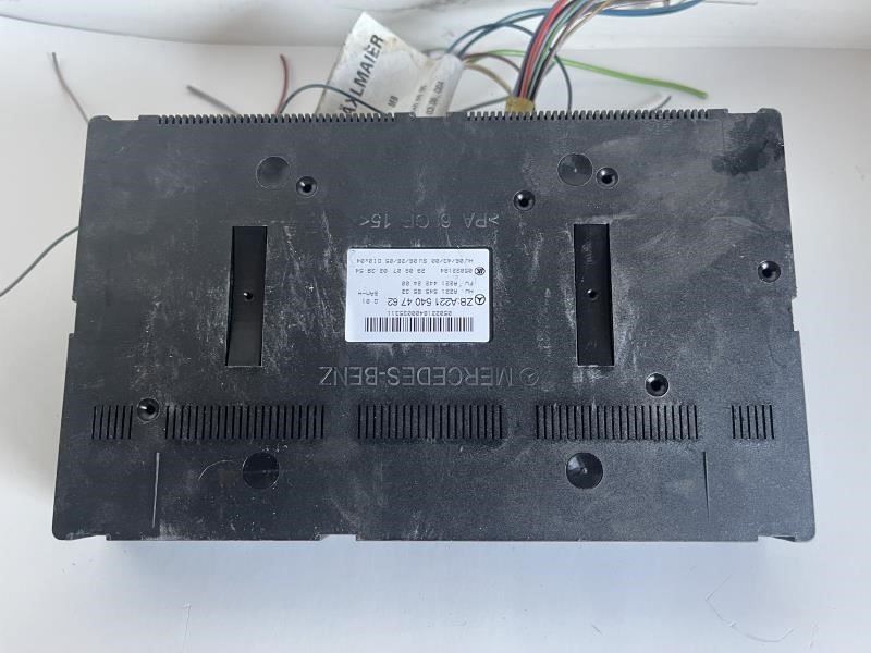 07-09 MERCEDES S-CLASS SIGNAL ACQUISITION MODULE SAM- A2215404762