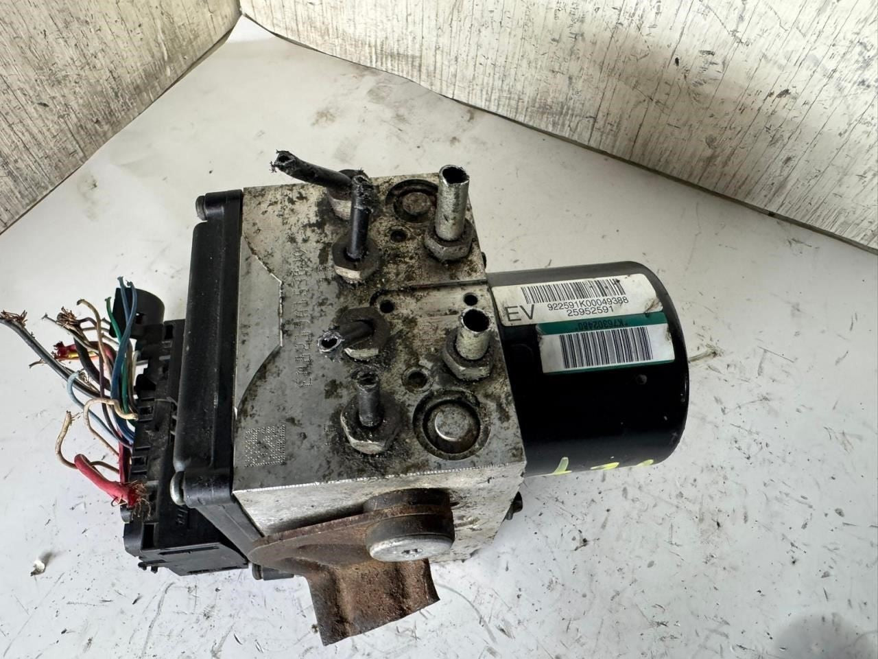 2009 MALIBU ABS Pump Anti Lock Brake Module - 25949990
