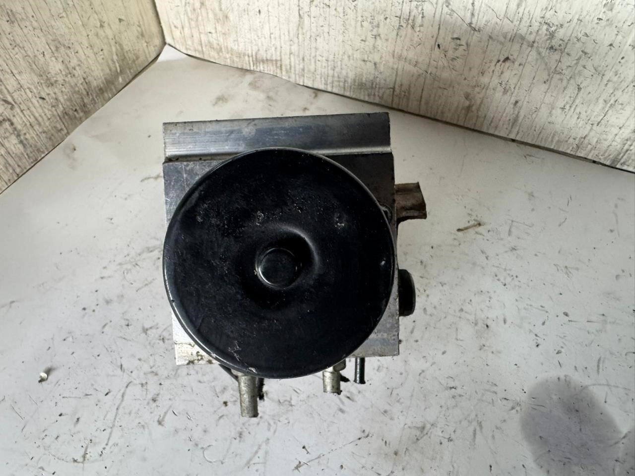 2009 MALIBU ABS Pump Anti Lock Brake Module - 25949990