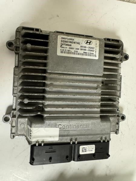 15 SANTA FE Engine Control Module Computer ECU ECM PCM -39130-2GAE2; 39100-2GAE2