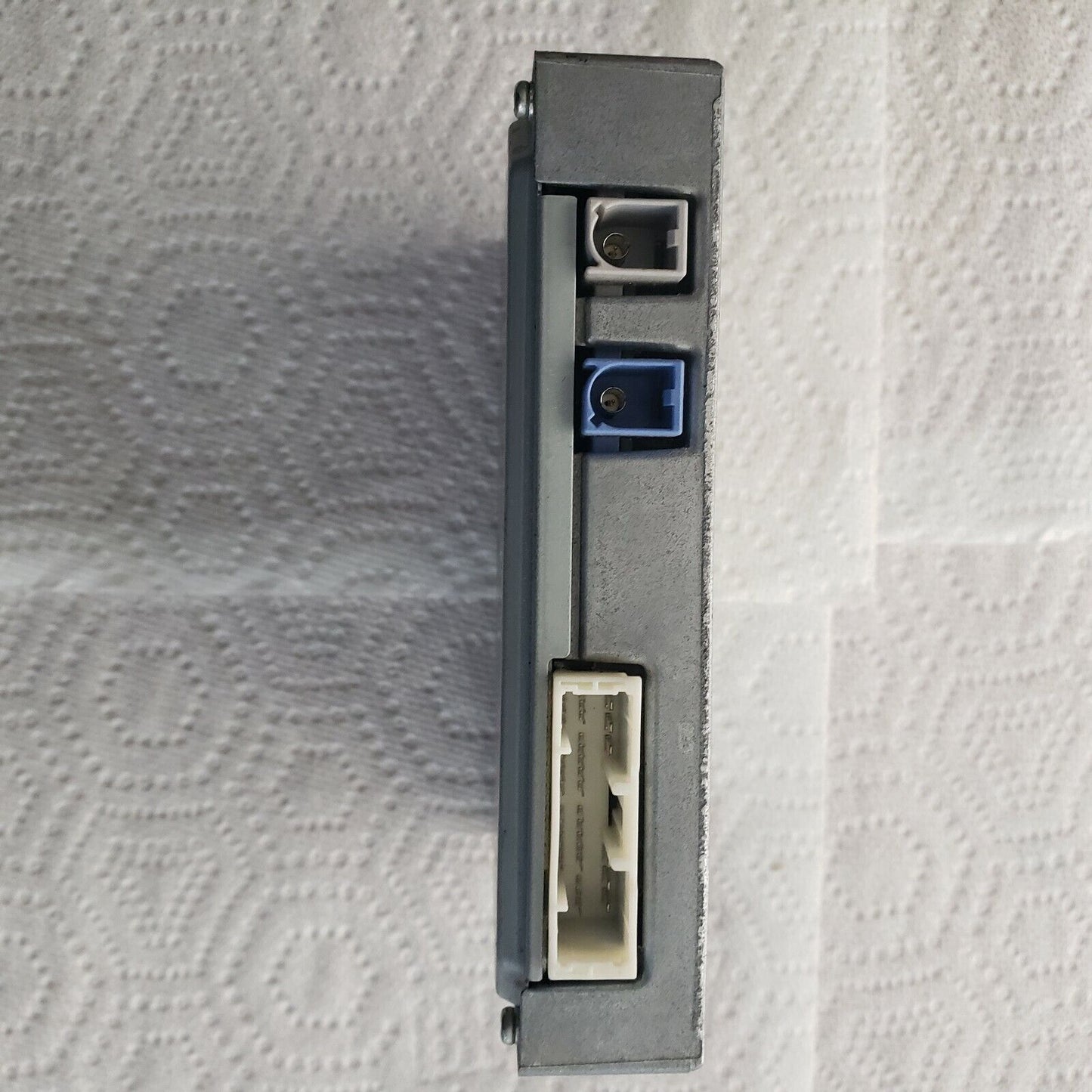 2010 2011 2012 LEXUS IS350 ES350 TRANSCEIVER TELEMATICS MODULE. 86741-75011