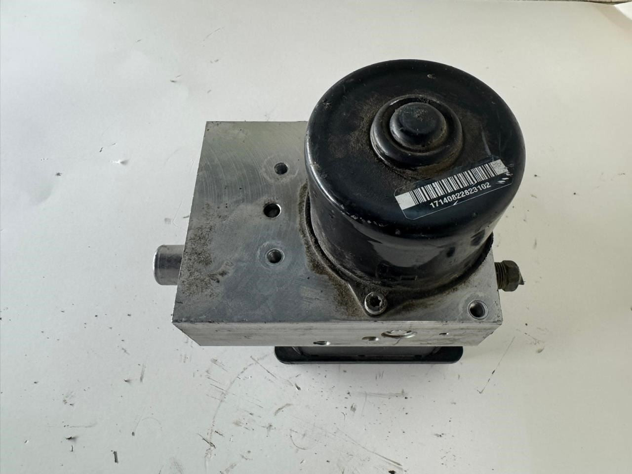 06-11 ARMADA ABS Pump Anti Lock Brake Module - 47660-ZR20B