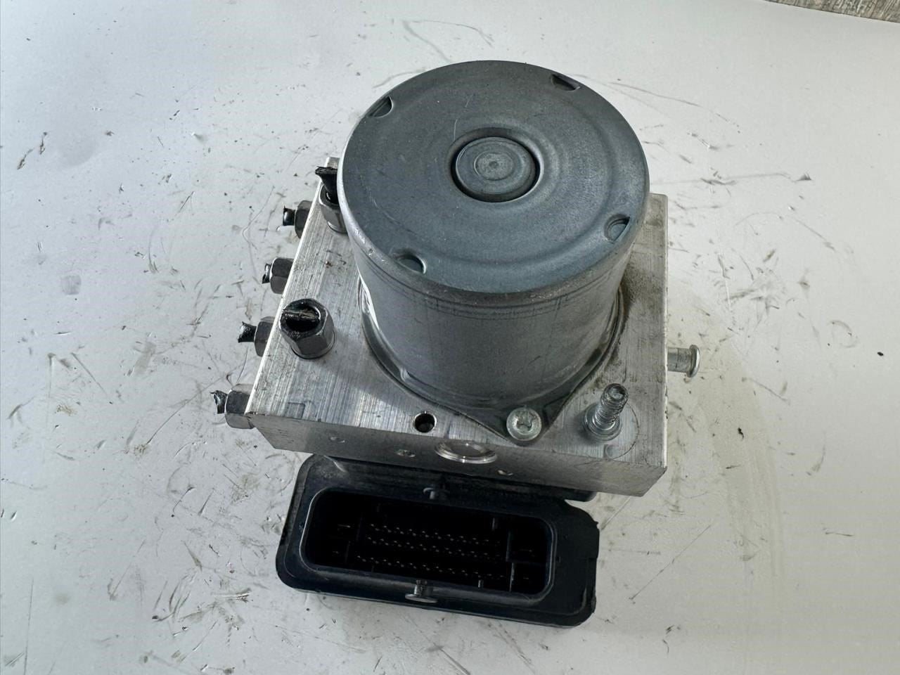 2019 CHEROKEE ABS Pump Anti Lock Brake Module - P68287910AF