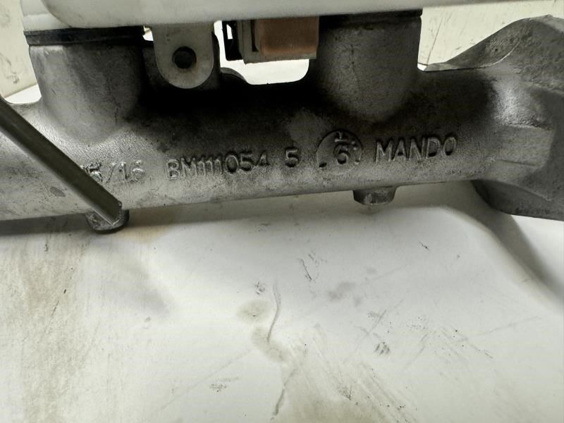 01-06 ELANTRA BRAKE MASTER CYLINDER WITH RESERVOIR TANK