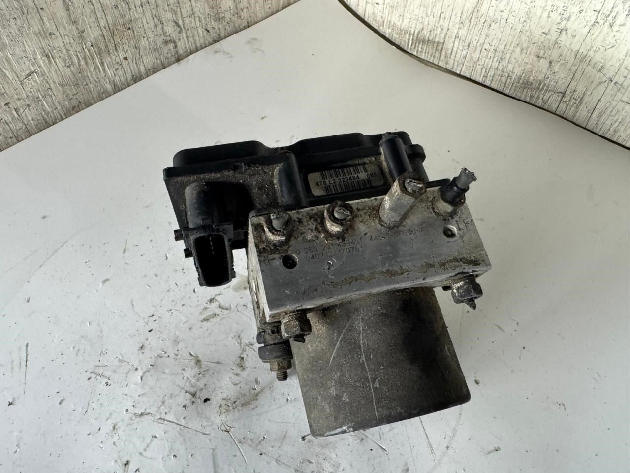 13-14 CAMRY ABS Pump Anti Lock Brake Module - 44540-06080-A