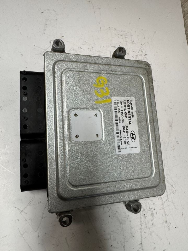 16-18 TUCSON Engine Control Module Computer ECU - 95440-2D721; 95441-2D721