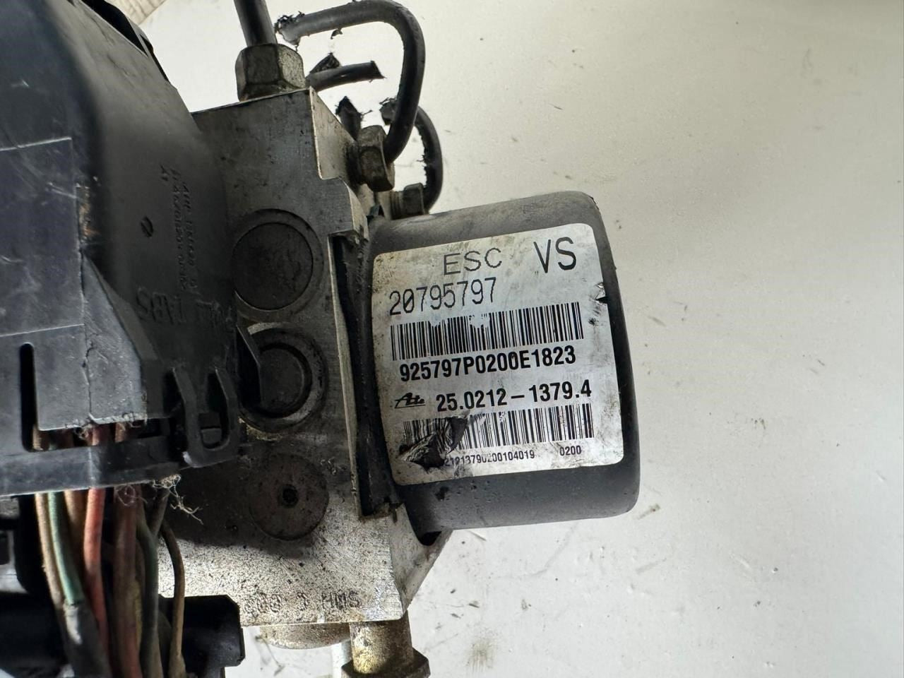 09-11 HHR ABS Pump Anti Lock Brake Module - 20795797