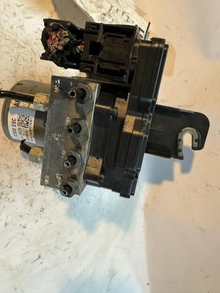 15-16 SONIC ANTI LOCK BRAKE ABS CONTROL MODULE- 94781825