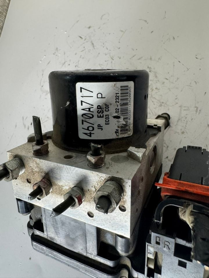 09-17 LANCER ABS Pump Anti Lock Brake Module - 4670A717; 06.2109-6032.3